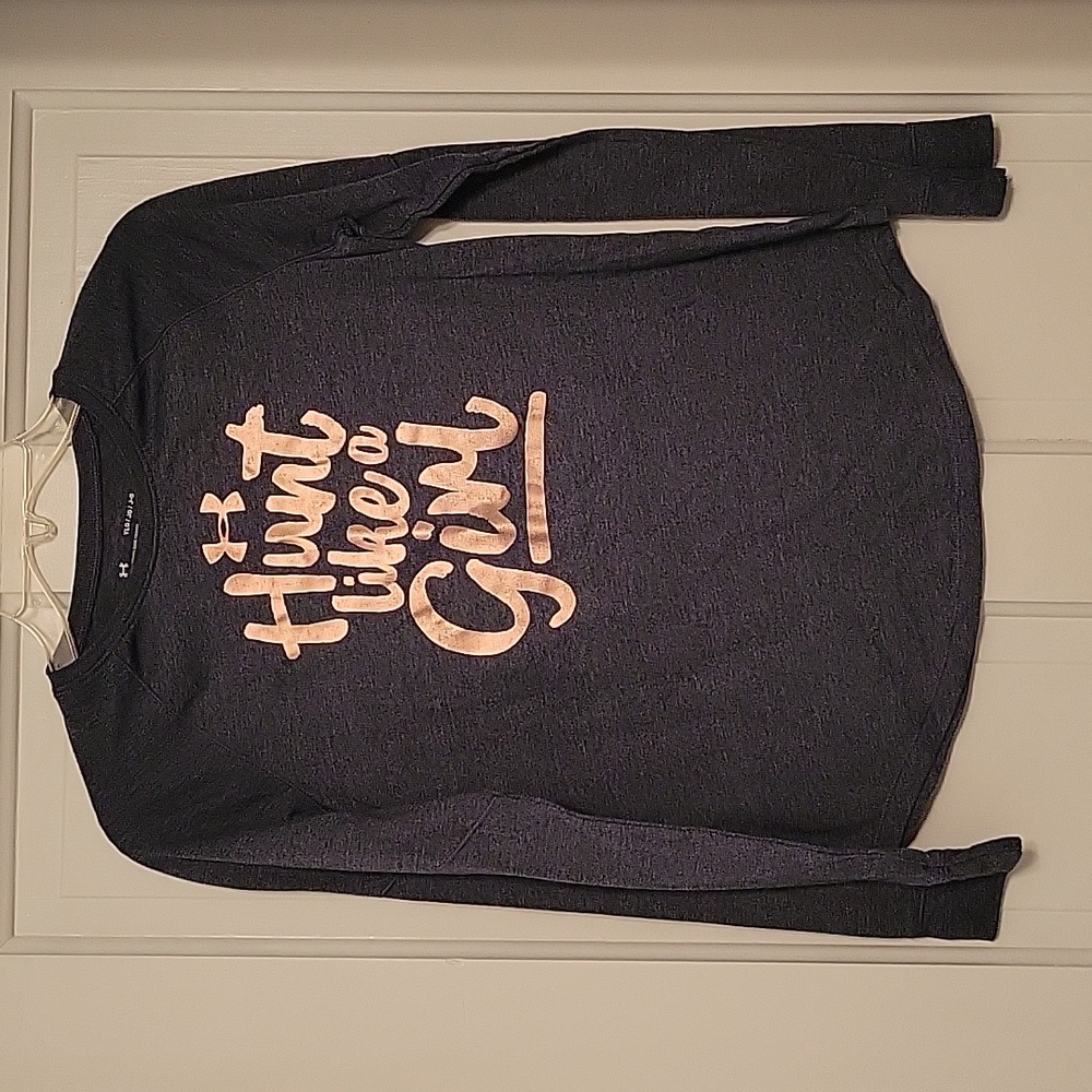 Under Armour hunt like a girl shirt L